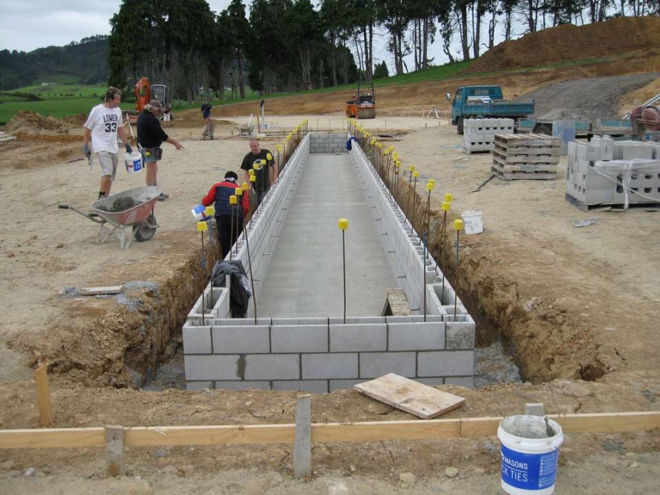 Construction of a 40-aside herringbone pit